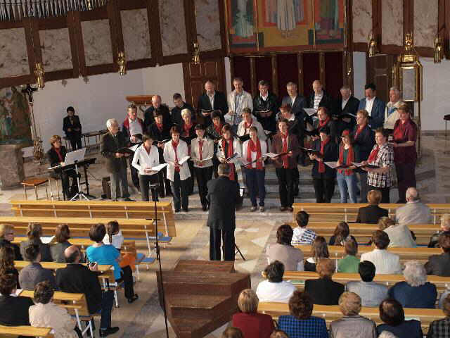slika09.jpg - Cerkveni mešani pevski zbor Cerkno