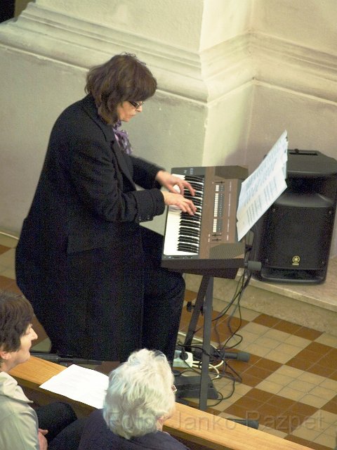 slika08.jpg - organistka Martina Likar Bizjak