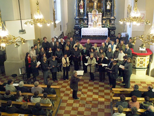 slika12.jpg - Mešani pevski zbor župnije sv. Jožefa delavca Idrija
