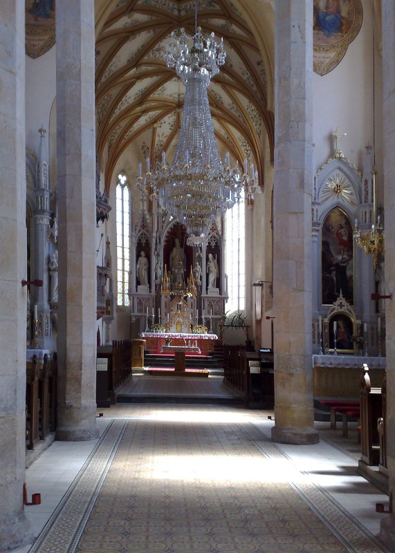 slika19.jpg - ladja cerkeve v Šentrupertu