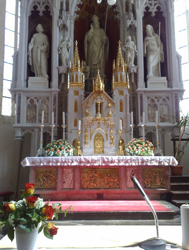 slika21.jpg - glavni oltar v cerkvi v Šentrupertu