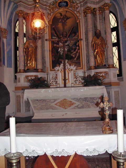 slika37.jpg - Oltar sv. Andreja v cerkvi v Zakrižu.